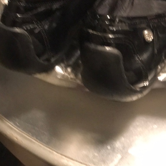 Look great in these black patent loafers by Dana Buchman !   Size 6.5. - Picture 5 of 8